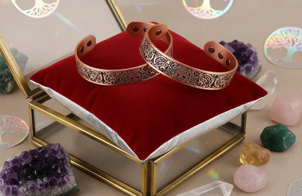 Pure Copper Bracelet with Tree of Life Pattern - Adjustable Magnetic Design