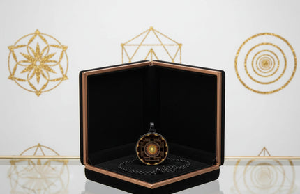 Elegant Sri Lanka Geometric Pendant